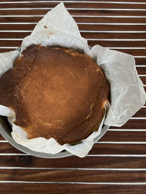 バスクチーズケーキ