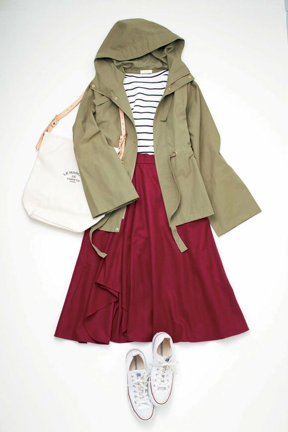 カラースカートとカットソー