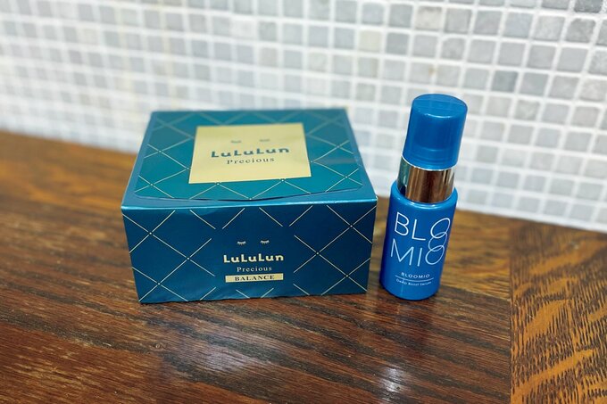 シートマスクと美容液