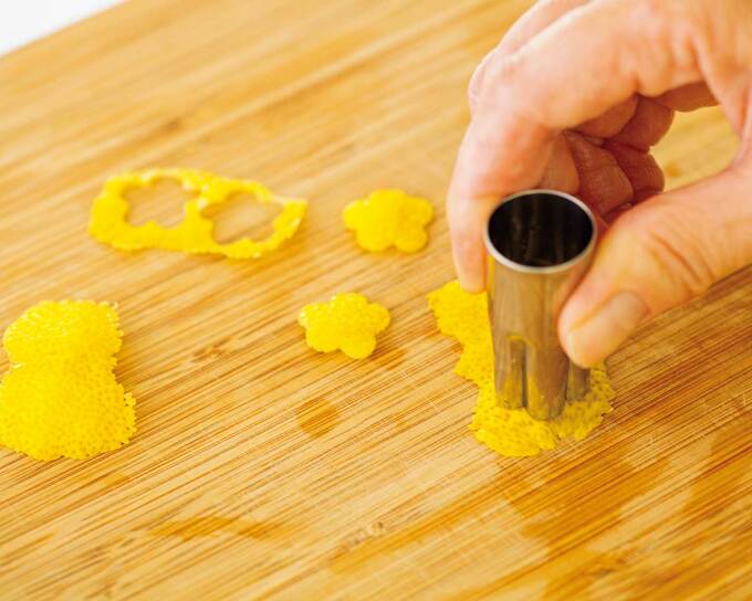 ユズの皮の型抜き