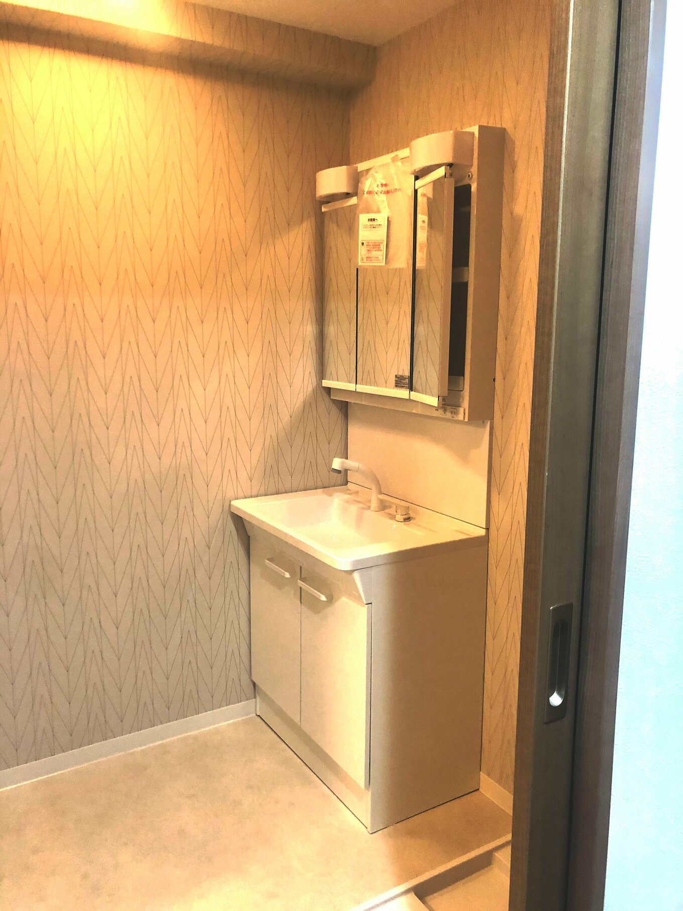アクセントクロスに満足、でも、アピールがすぎるトイレに後悔:リフォームの内装材選び | ESSEonline(エッセ オンライン)