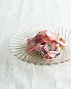 ＜とれたて野菜で＞ラディッシュとイカのマリネ