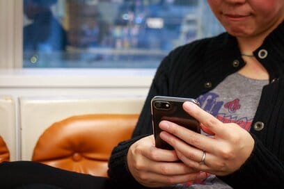 【家庭内別居を続ける理由】離婚に応じぬ夫の陰で、妻はなにを計算している？