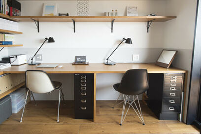 LDKとワークスペースにコスト投下！“黒”が利いた空間に