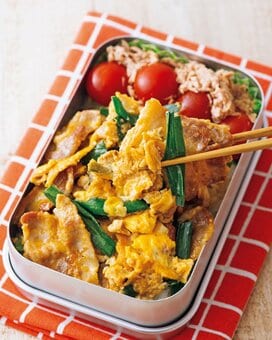 スタミナ焼き肉ニラ玉弁当。味つけもフライパンも1つだけ！