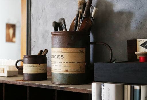 空き缶をペンスタンドにリメイク