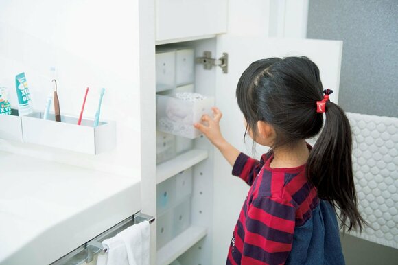 洗面所の棚の下着入れ