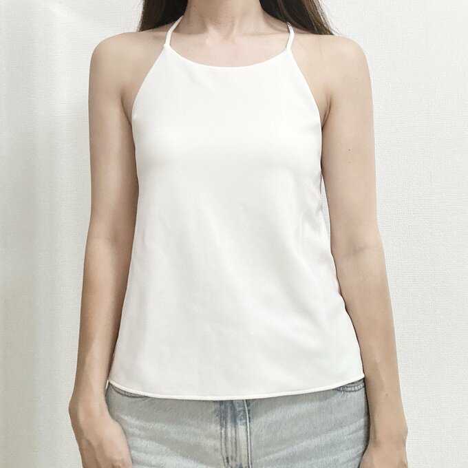 クレープジャージーブラキャミソールの着用例