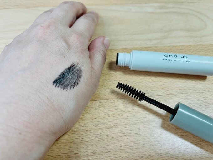 スリコ ヘアマスカラ 黒