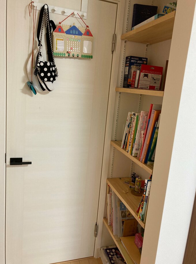 デッドスペースを利用してつくった棚