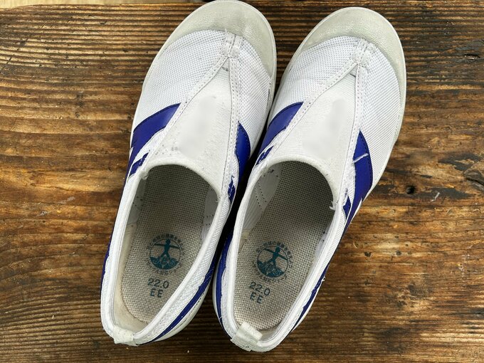 手洗い後の上履き