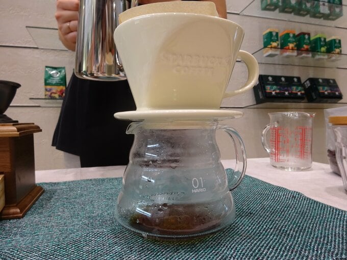 ポットに落ちる