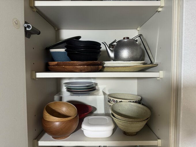 パンパンの食器収納