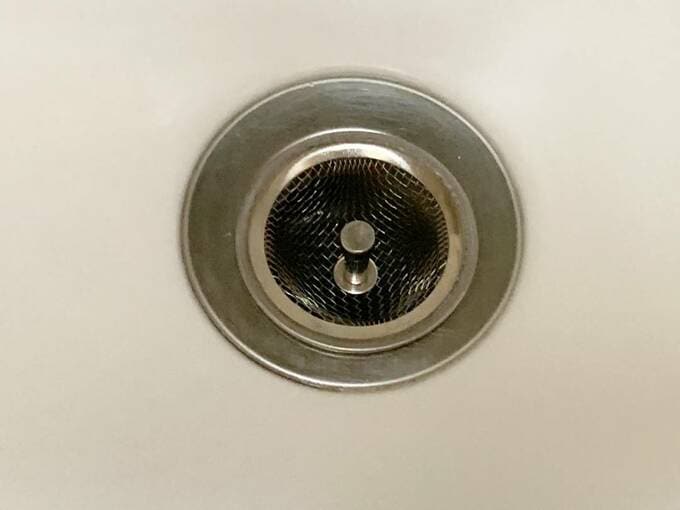 排水溝にゴミキャッチャー