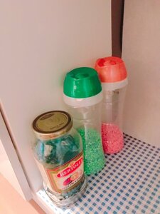 縦長ボトルに入れ替えると