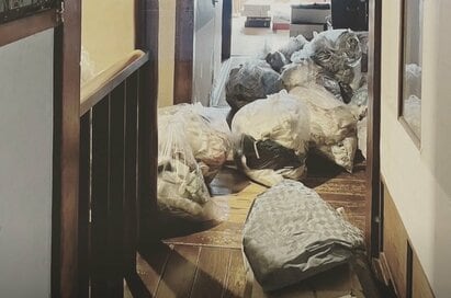 50代「実家の片付け」で整理した大量のものの手放し方。衣類は買取シーズンまで取っておく