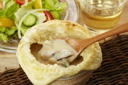 【fromシアトル】残り物のシチューで！「チキンポットパイ」で華やかディナーを