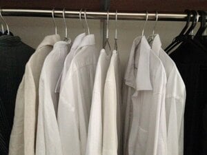 そのままクローゼットにつるして収納