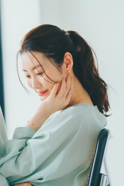 ともさかりえさん縦位置