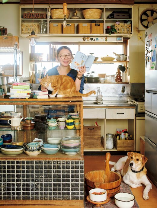 女性と犬