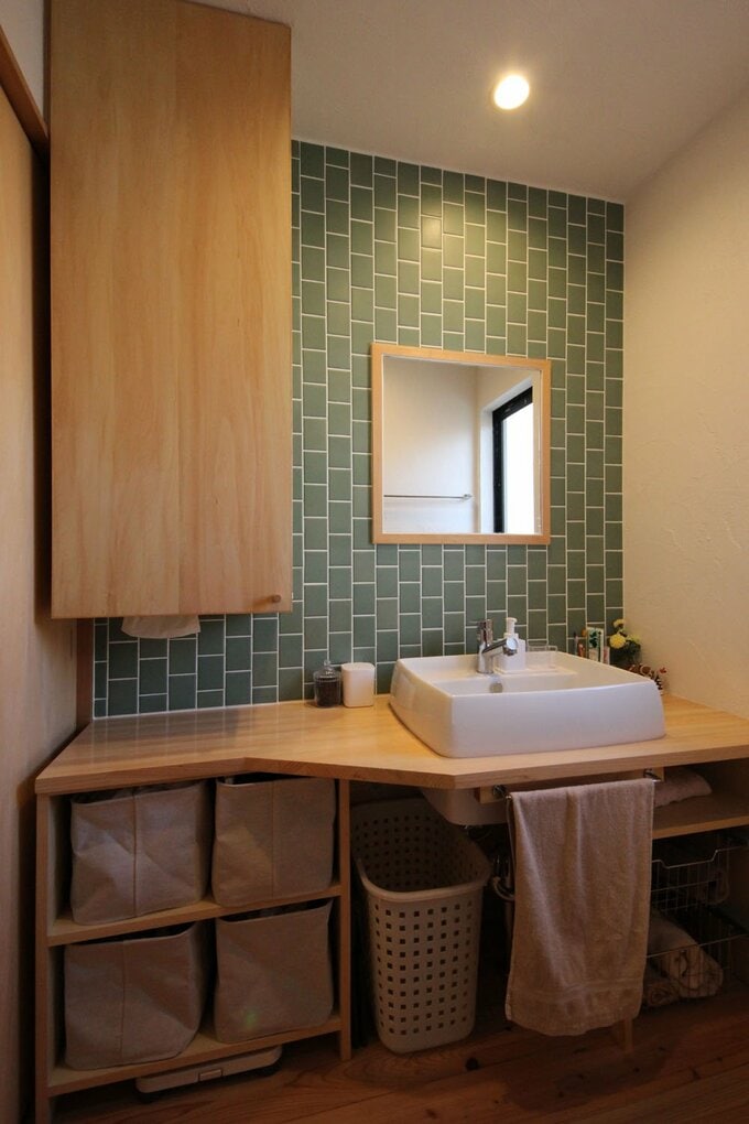 洗面カウンターは幅170cm