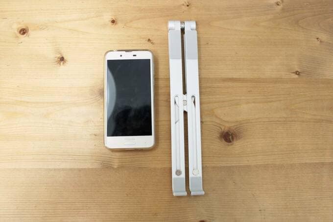 スマホとスタンド