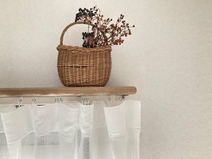 カゴに入ったドライフラワー