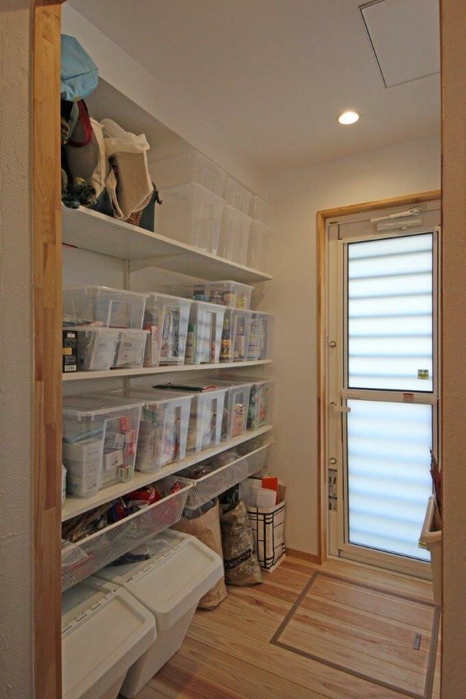 整然としたパントリー
