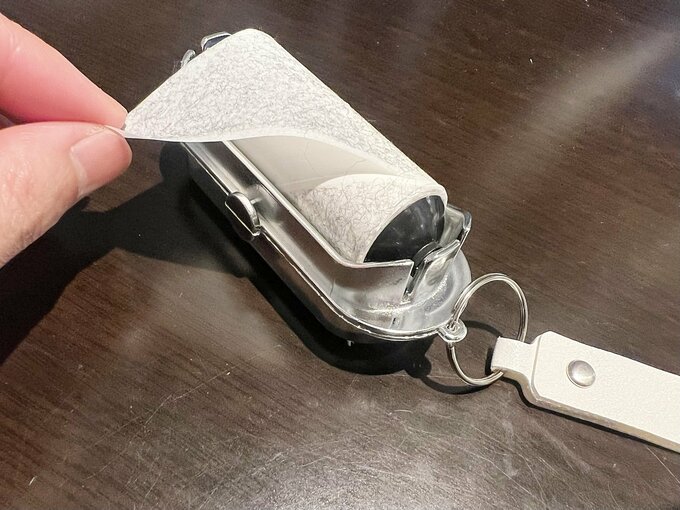 テープを交換する様子