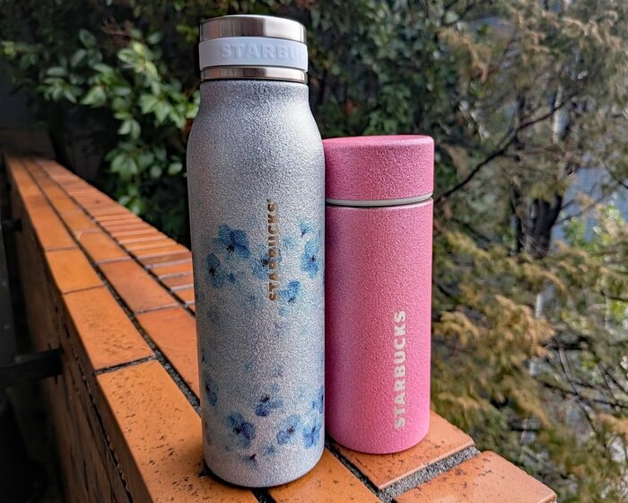 2026年スタバの桜シリーズ第2弾は、まさかの「ブルー」！大人世代も