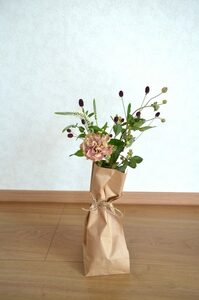 茶袋と麻ひもで隠す