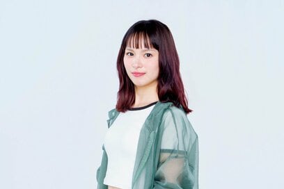 ドラマ『今夜もシリアルキラーと待ち合わせ』出演の関水渚さん。「ありえない世界にどっぷりつかってみたらすごく楽しかった」