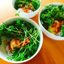 【しらたきでつくるヘルシー油そば】ピリ辛ダレにやみつき！そのうえ糖質オフ！