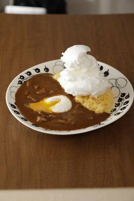 カレー大使直伝！レトルトもリッチになるちょいたしワザ