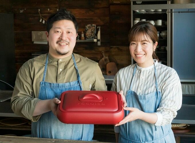 レコルトのホットプレートとぐっち夫婦