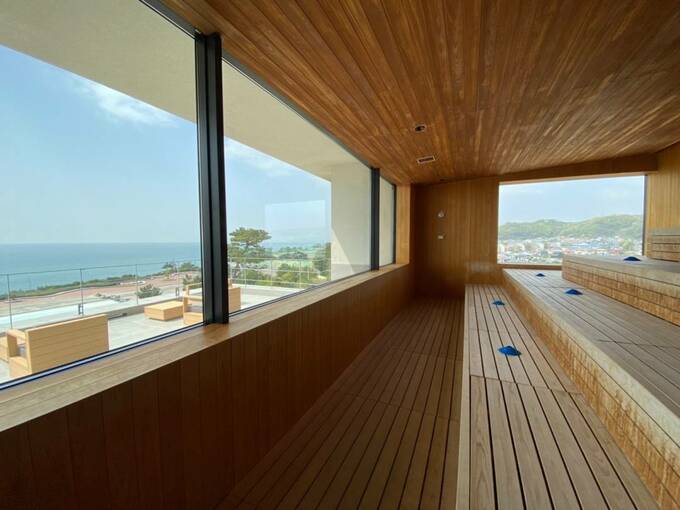 パノラミックサウナ