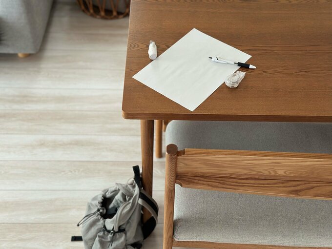 テーブルの上にちょい置き