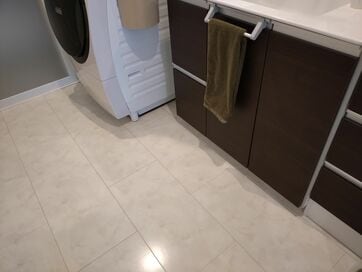 50代ひとり暮らし、「家じゅうのマット」をなくしてよかった。逆に部屋がきれいに見える