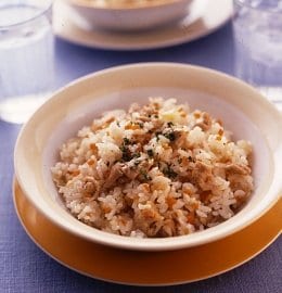 新米を味わう炊飯器まかせの簡単レシピ！豚肉とニンジンの炊き込みピラフ