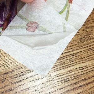 ペーパーナプキンをはがす