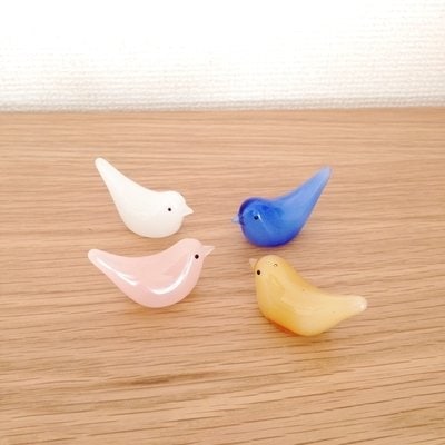 鳥の置物4つ