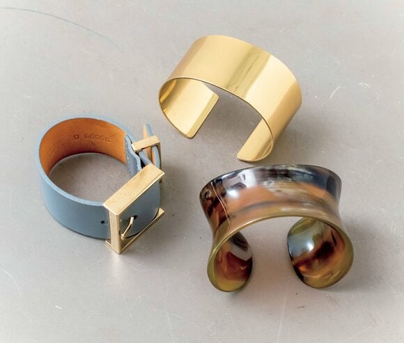 太めのバングルなら細見え効果大