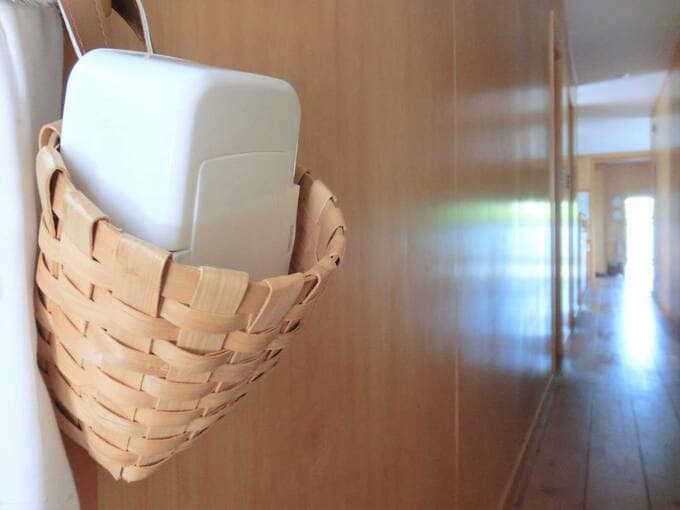 場所によってはカゴに入れてつるす