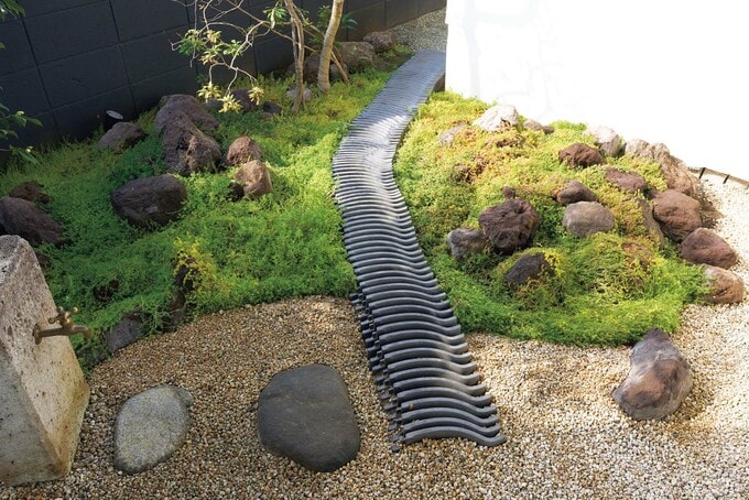 減築した部分には苔庭