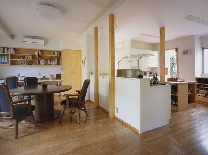 家の南北を分けていた壁を取り払って、明るいLDKにリノベ