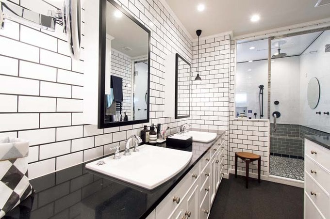 洗練された印象のサニタリー