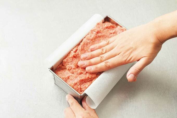 ジューシーミートローフの製作過程