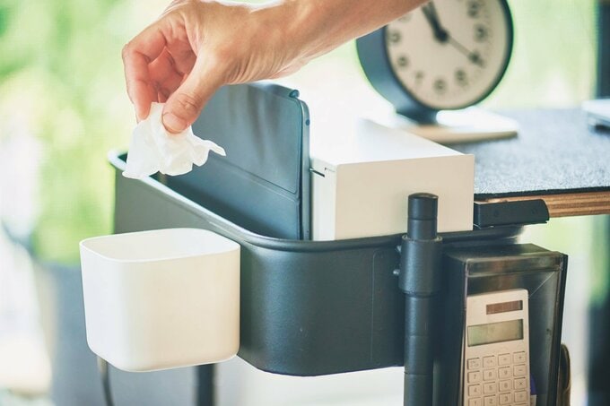 磁石でワゴンに取り付けたゴミ箱