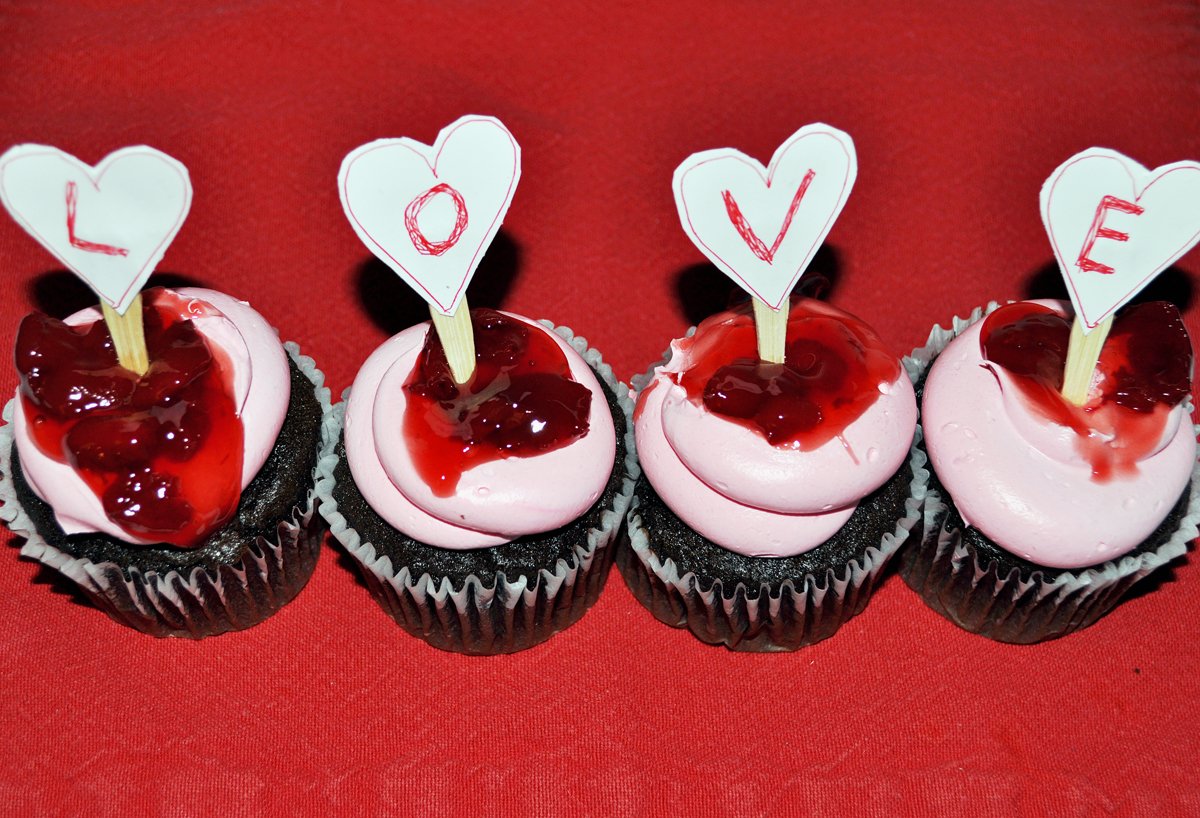 From シアトル バレンタインのデコレーションにも アメリカで流行のカップケーキートッパーとは Esseonline エッセ オンライン From シアトル バレンタインのデコレーションにも アメリカで流行のカップケーキートッパーとは Esseonline エッセ オンライン