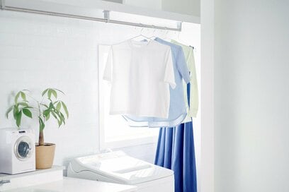 夏服の黄ばみ・汗ジミ・においをなくす「しまい洗い」4か条。すすぎは3回、つけおきは粉洗剤で